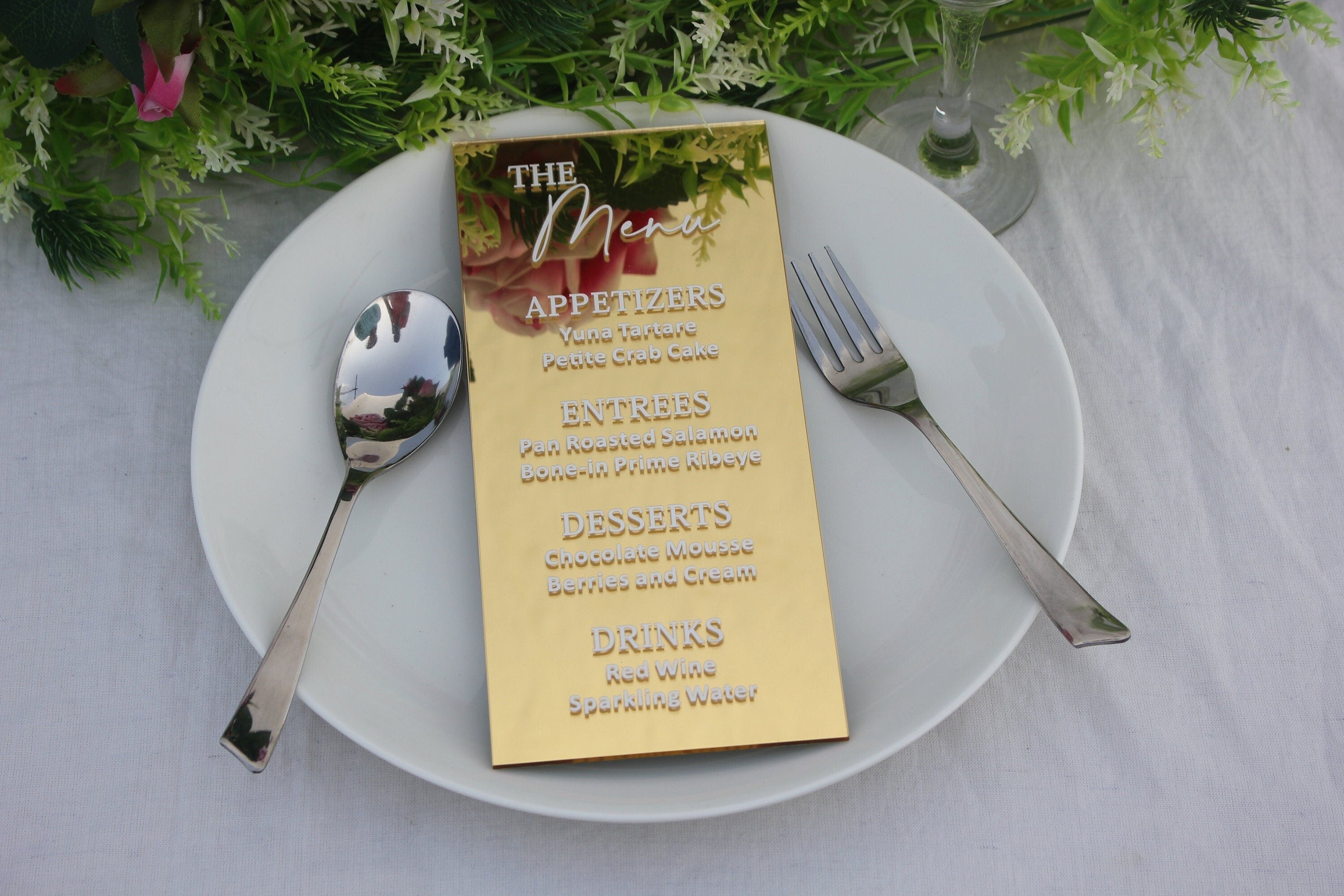 Custom Acrylic Wedding Menu Card: UV Printed, Elegant Reception Decor