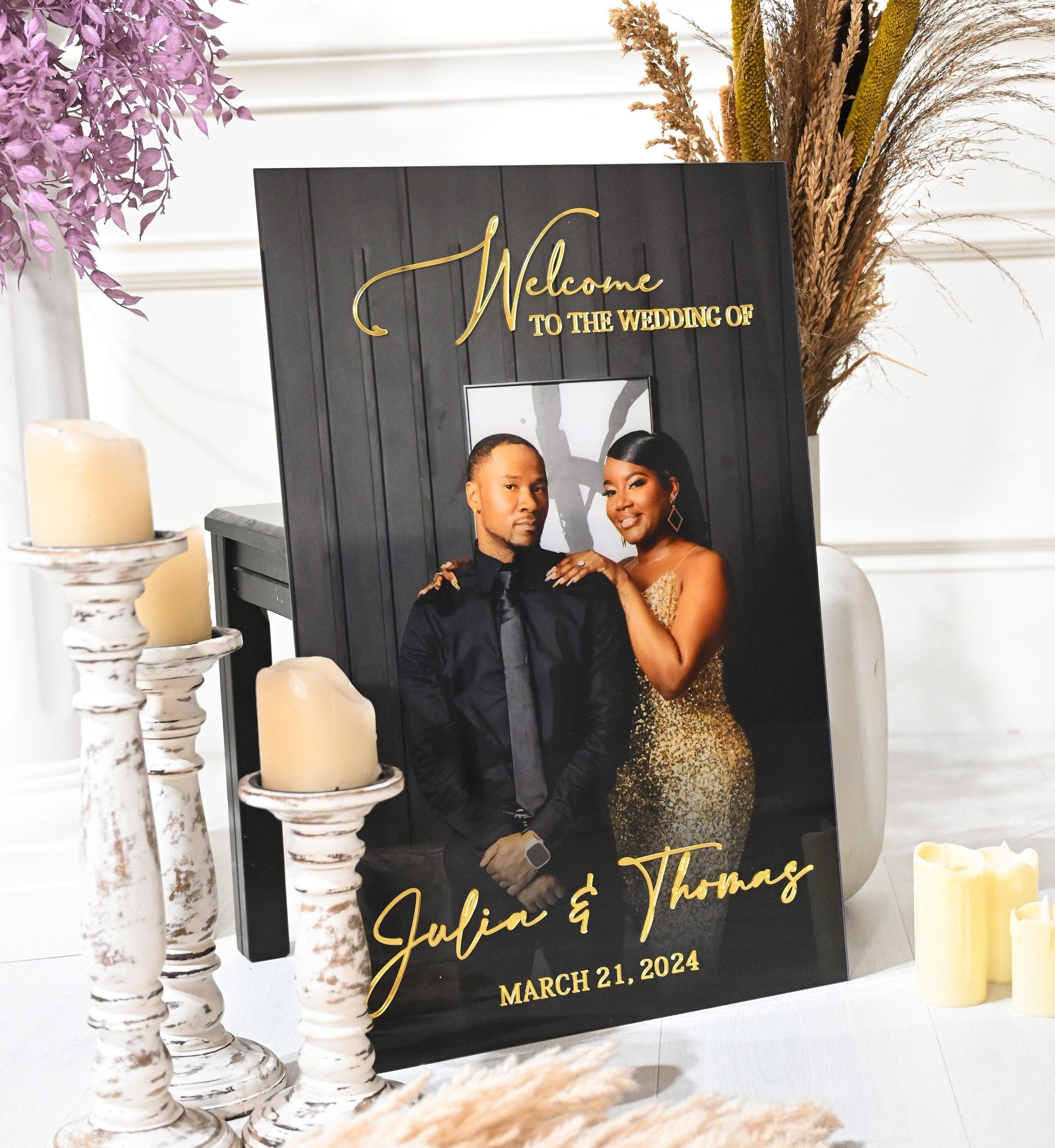 Acrylic Photo Wedding Welcome Sign: Modern Chic Decor