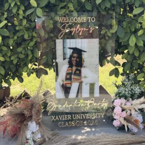 Photo Graduation Welcome Sign: Modern Acrylic Party Decor